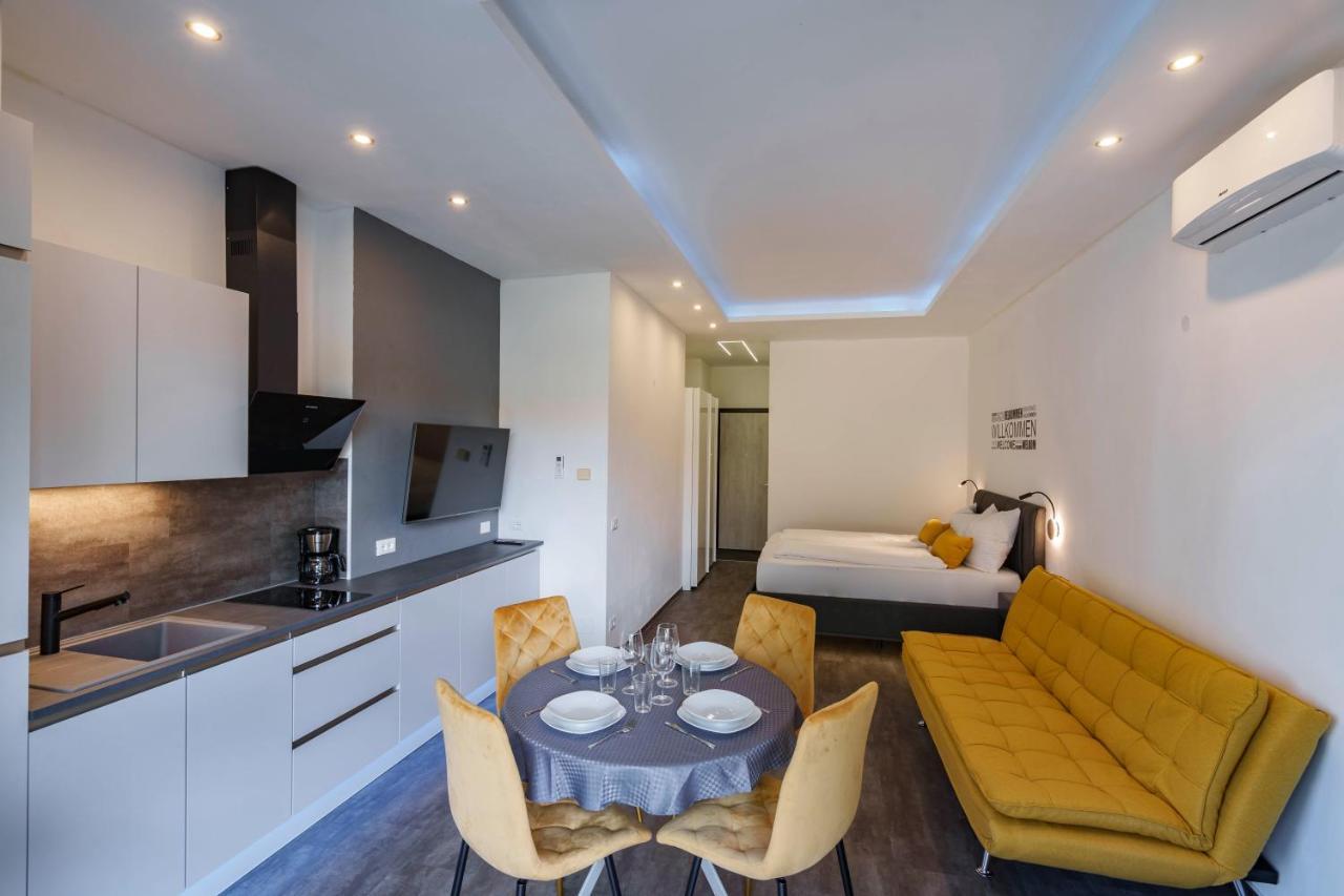 Lake Apartment Primea Сірміоне Екстер'єр фото