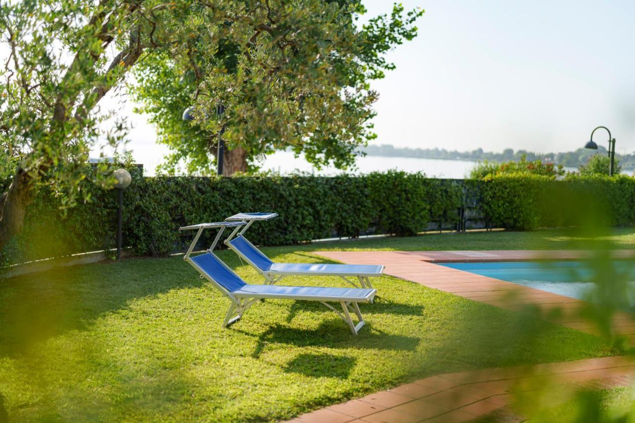 Lake Apartment Primea Сірміоне Екстер'єр фото